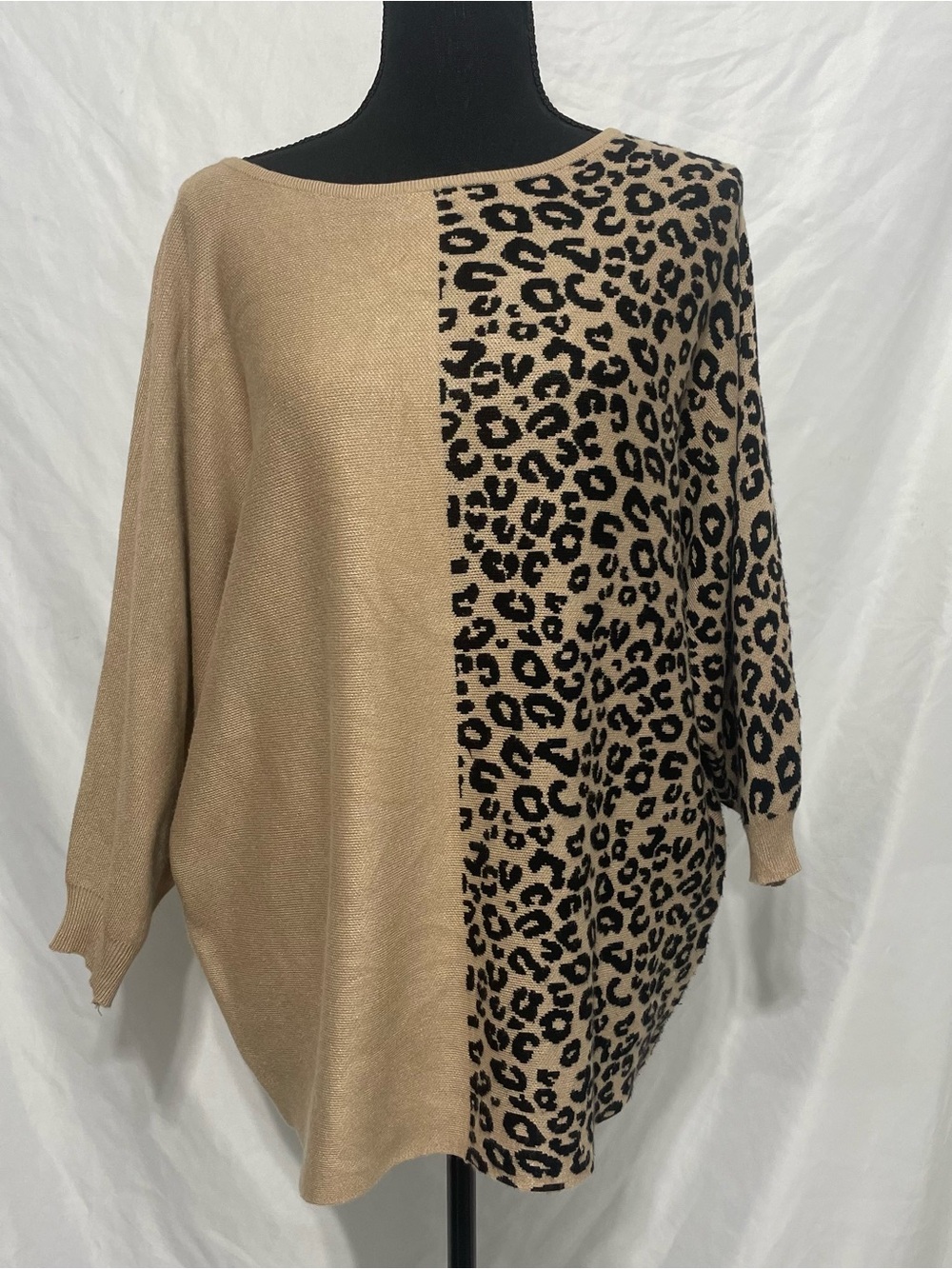 Spense Camel Black Leopard print Sweater boatneck dolman sleeve Size L.